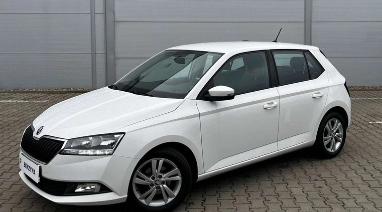 Skoda Fabia cena 51900 przebieg: 70550, rok produkcji 2021 z Ożarów małe 352